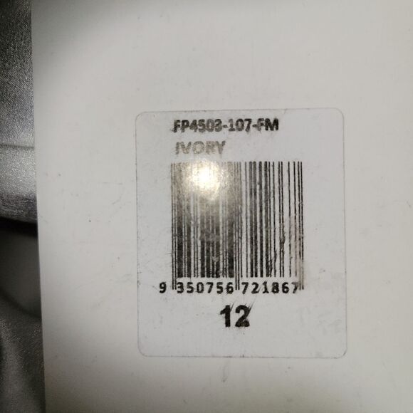 FAME & PARTNERS NWT Ivory strapless gown PROM summer - Picture 5 of 8